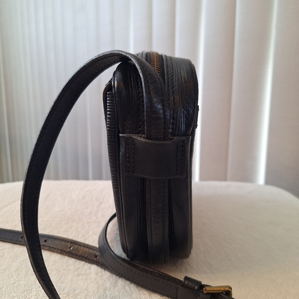 Louis Vuitton Jeune Fille - Picture 13 of 16